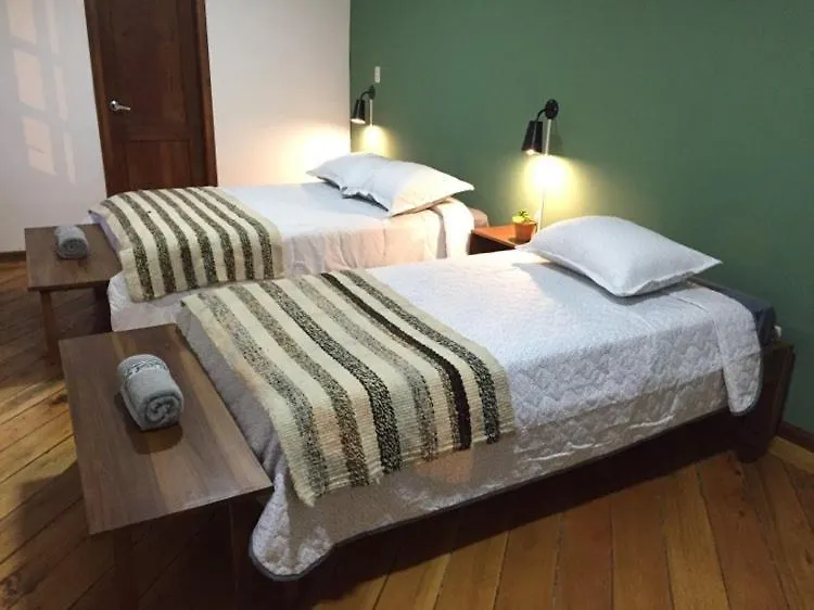 Nanas Hostel كوينكا بيت ضيافة