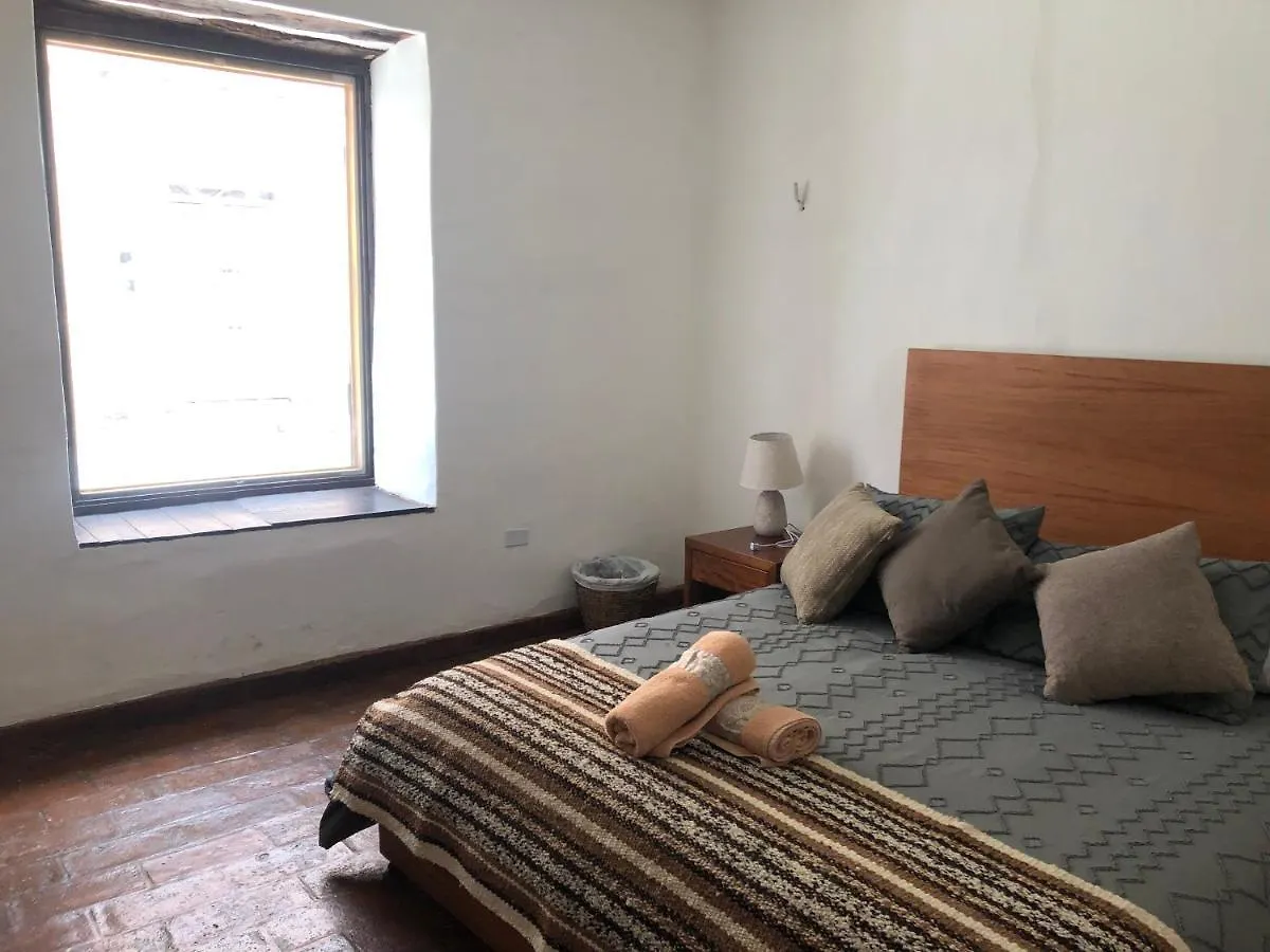 Nanas Hostel كوينكا